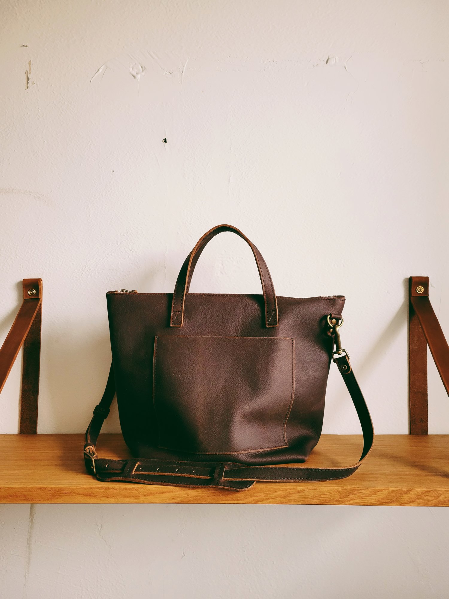 Leather | Everyday Tote — A Well Worn Story