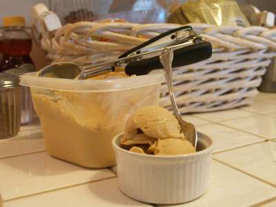 Dulce de Leche Ice Cream Recipe - Homemade