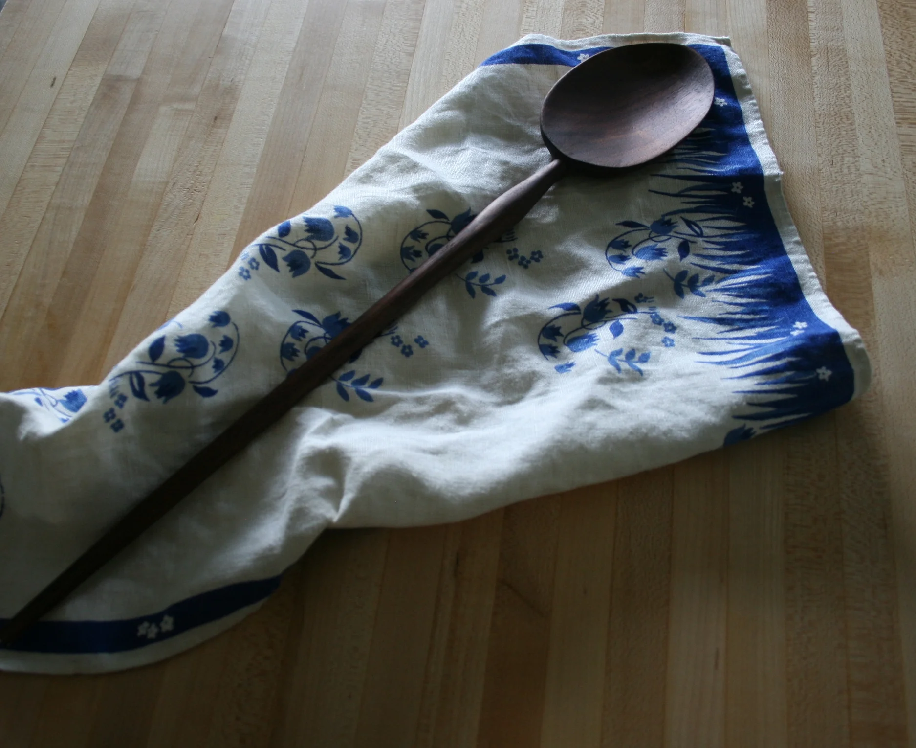  &nbsp; &nbsp; walnut polenta spoon 