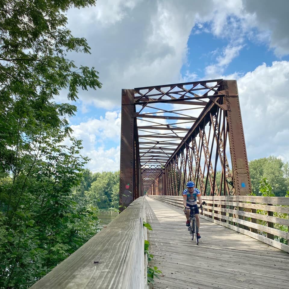  The 11-mile Norwottuck Branch Rail Trail is runs from Northampton, Massachusetts, through Hadley and Amherst, to Belchertown, Massachusetts 