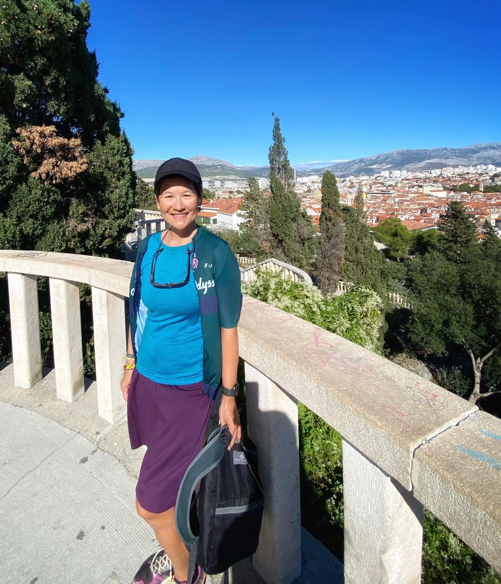  Scenic overlooks above the city. 