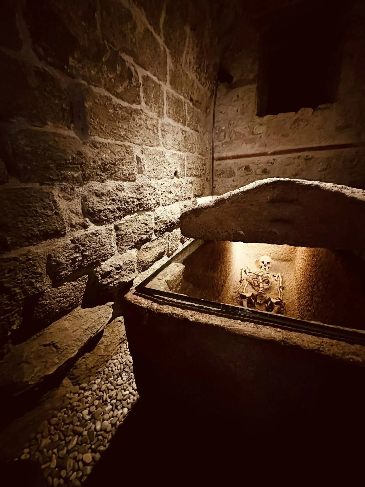 A 1989 find uncovered the unlooted sarcophagus of a princess of the Carian dynasty from the Hellenistic early Roman period. 