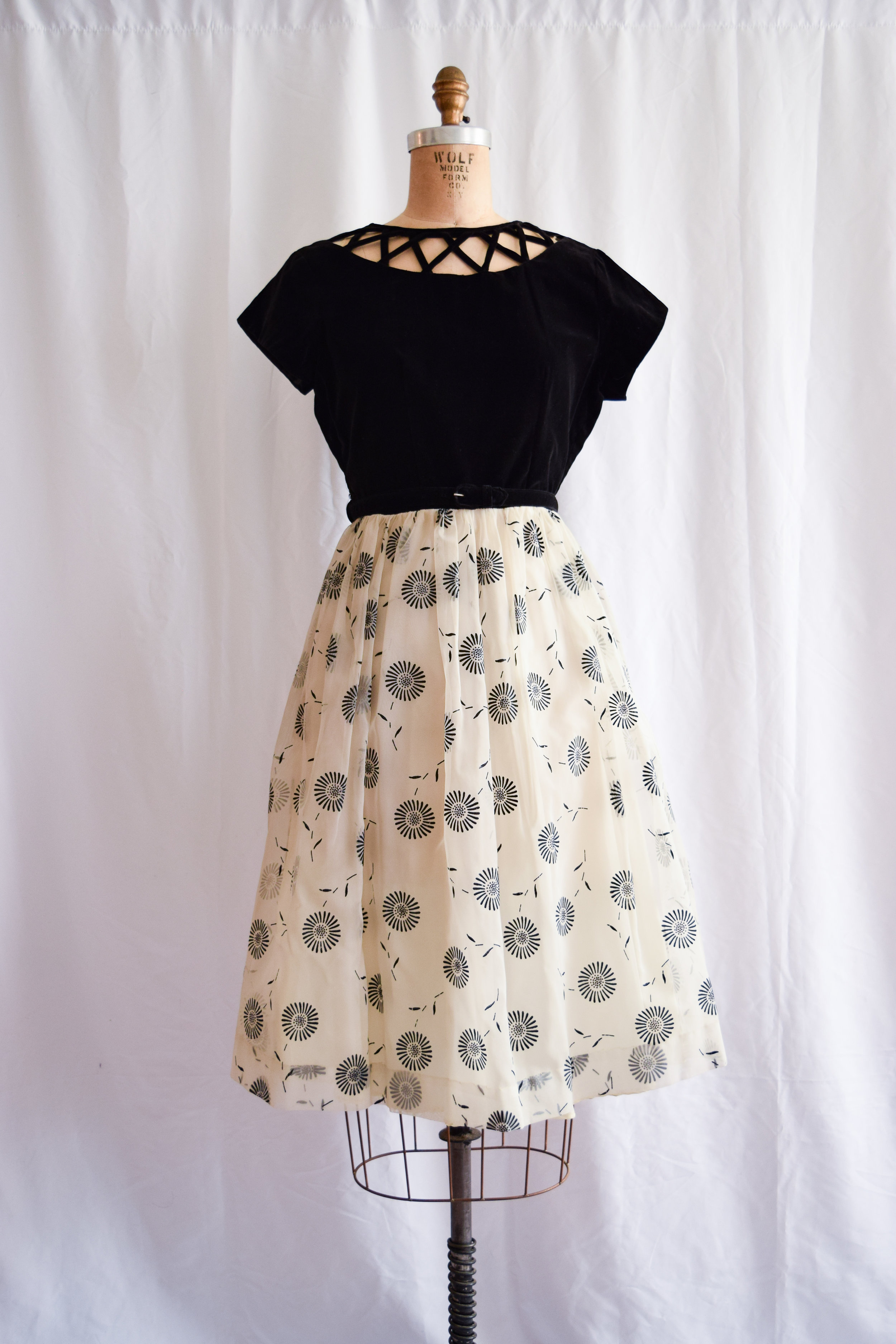 Star Teen. Vintage 1950's Fit and Flare Party Dress Flocked Velvet ...
