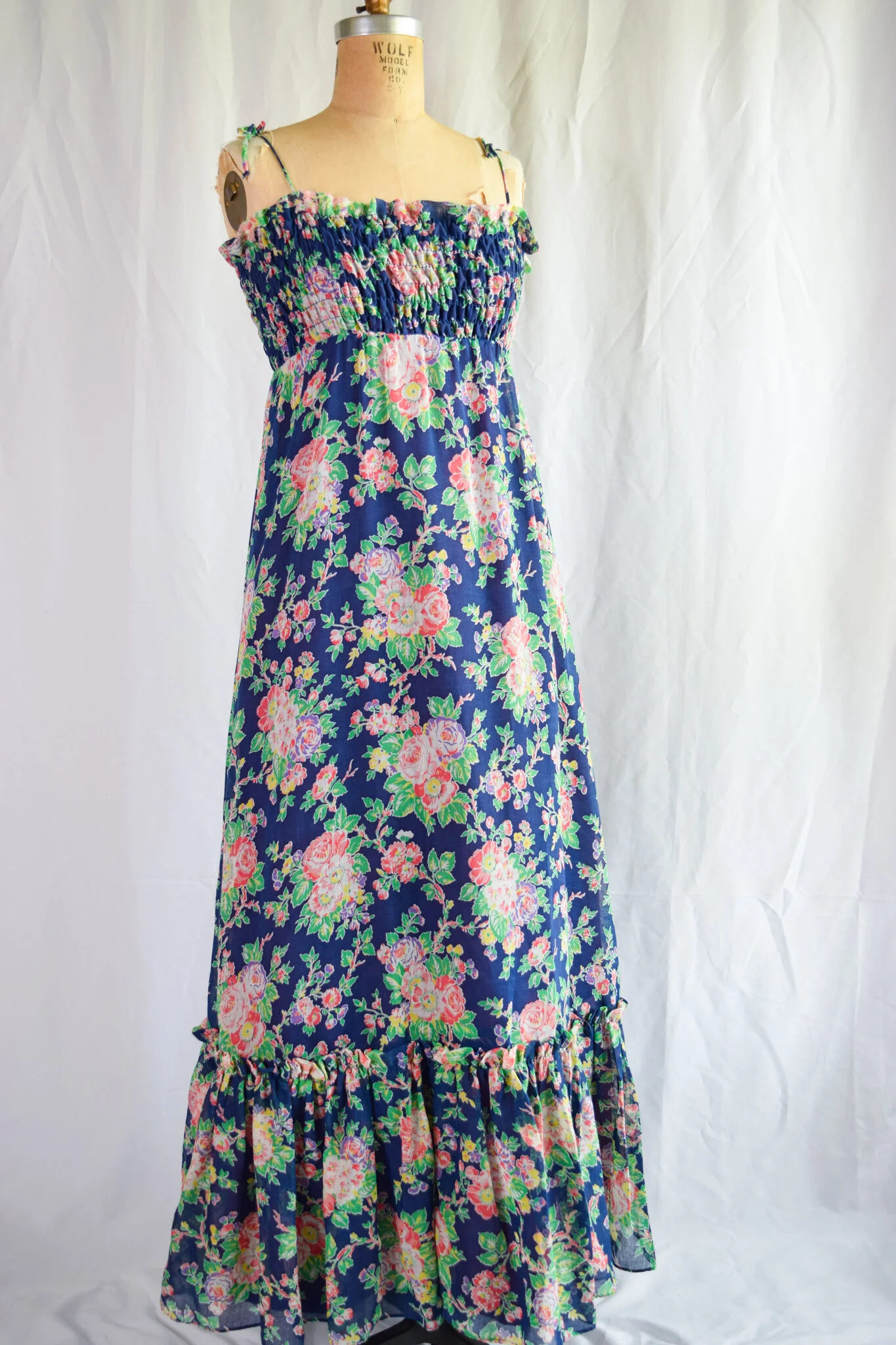 maxi dress 1970s