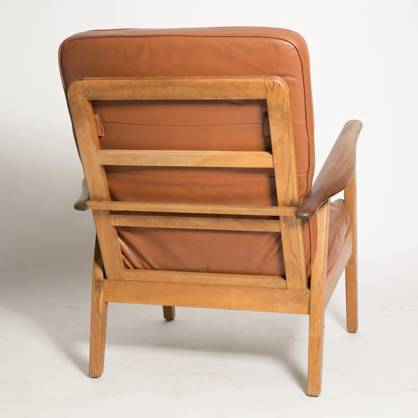 Wegner cigar chair 5.jpg