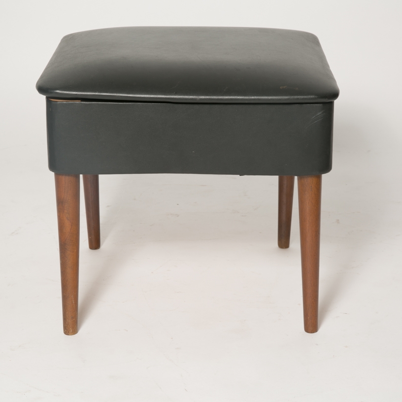 Storage ottoman 6.jpg