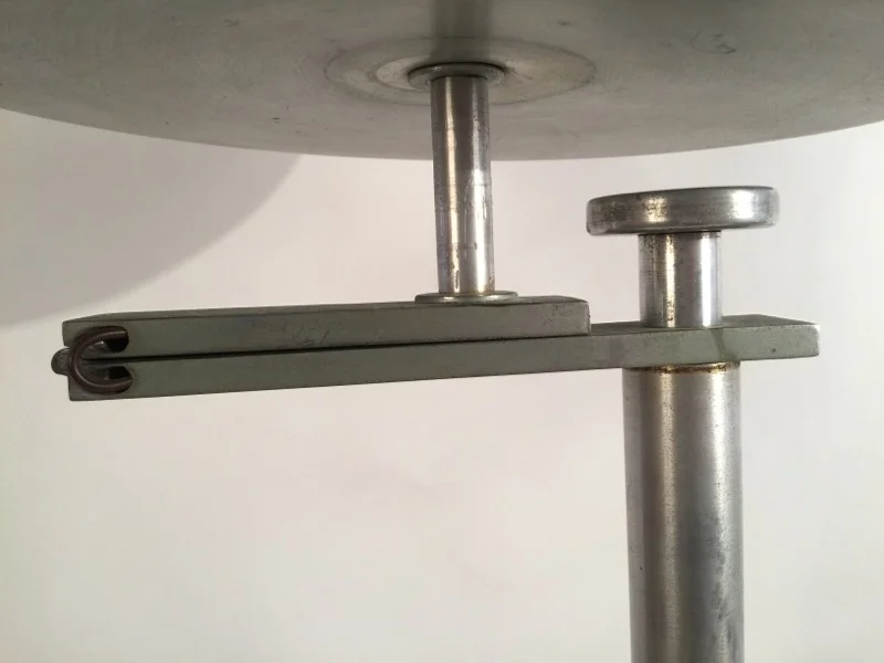 Kurt Versen 'Flip Flop' floor lamp brass and aluminum 10.jpg