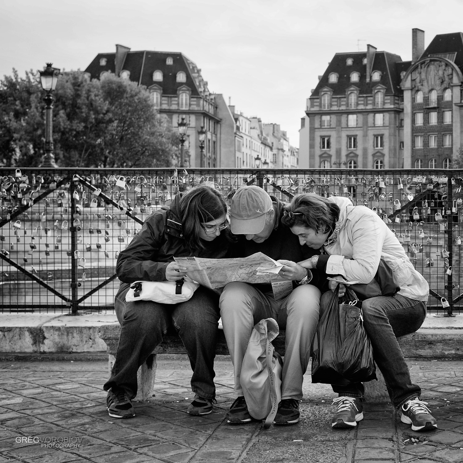 lost_tourists_map_paris_by_greg_vorobiov-1.jpg