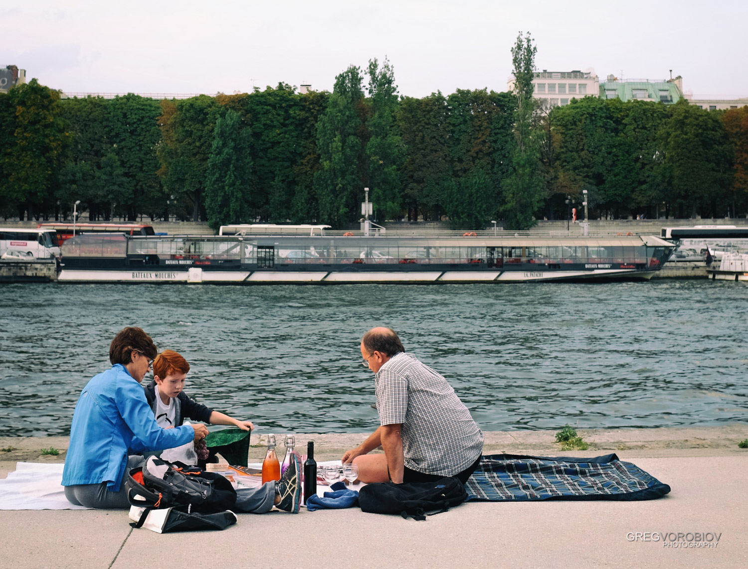 seine_picnic_paris_by_greg_vorobiov-1.jpg