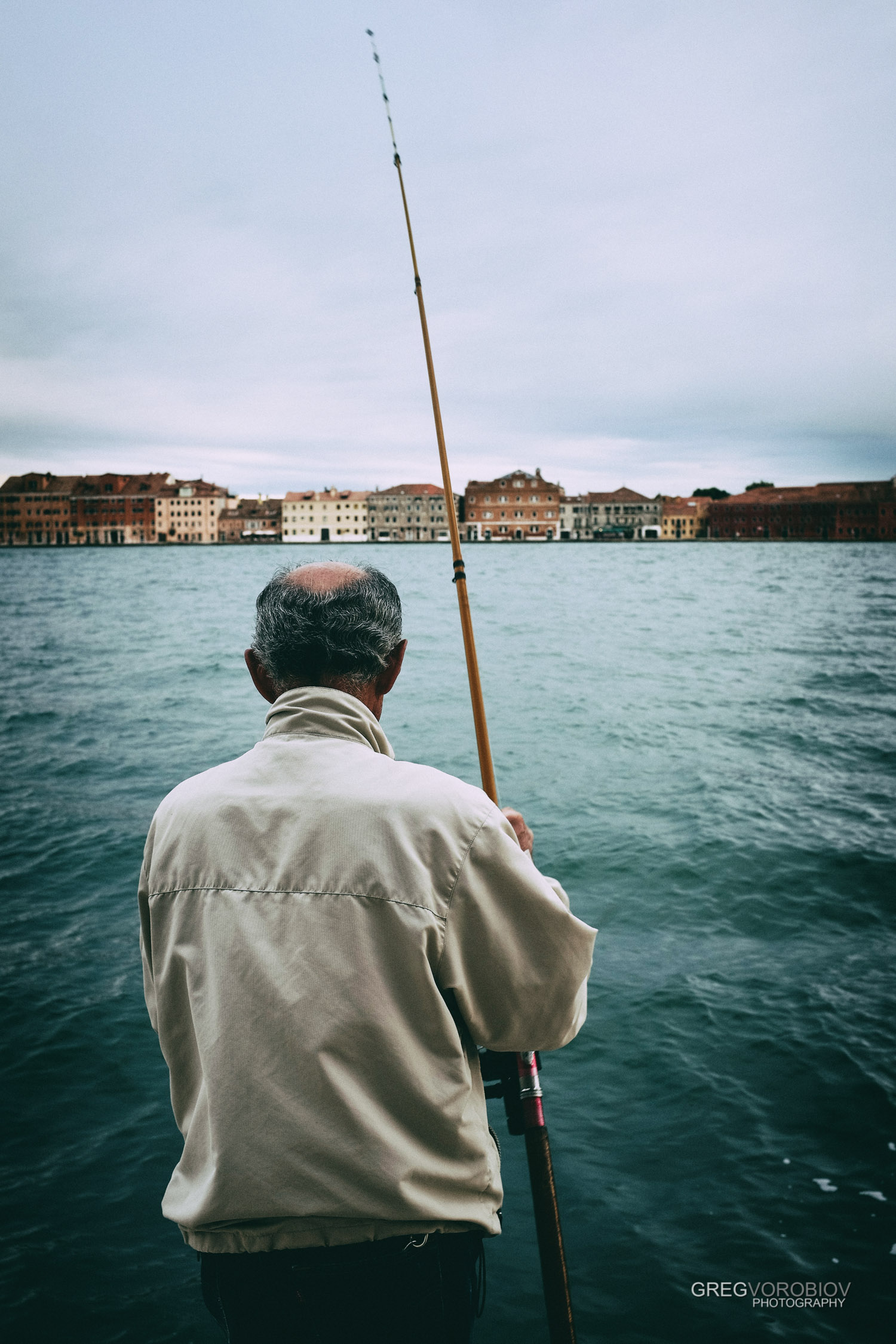 fisherman_venice_italy_by_greg_vorobiov_1_DSCF9985 (1).jpg