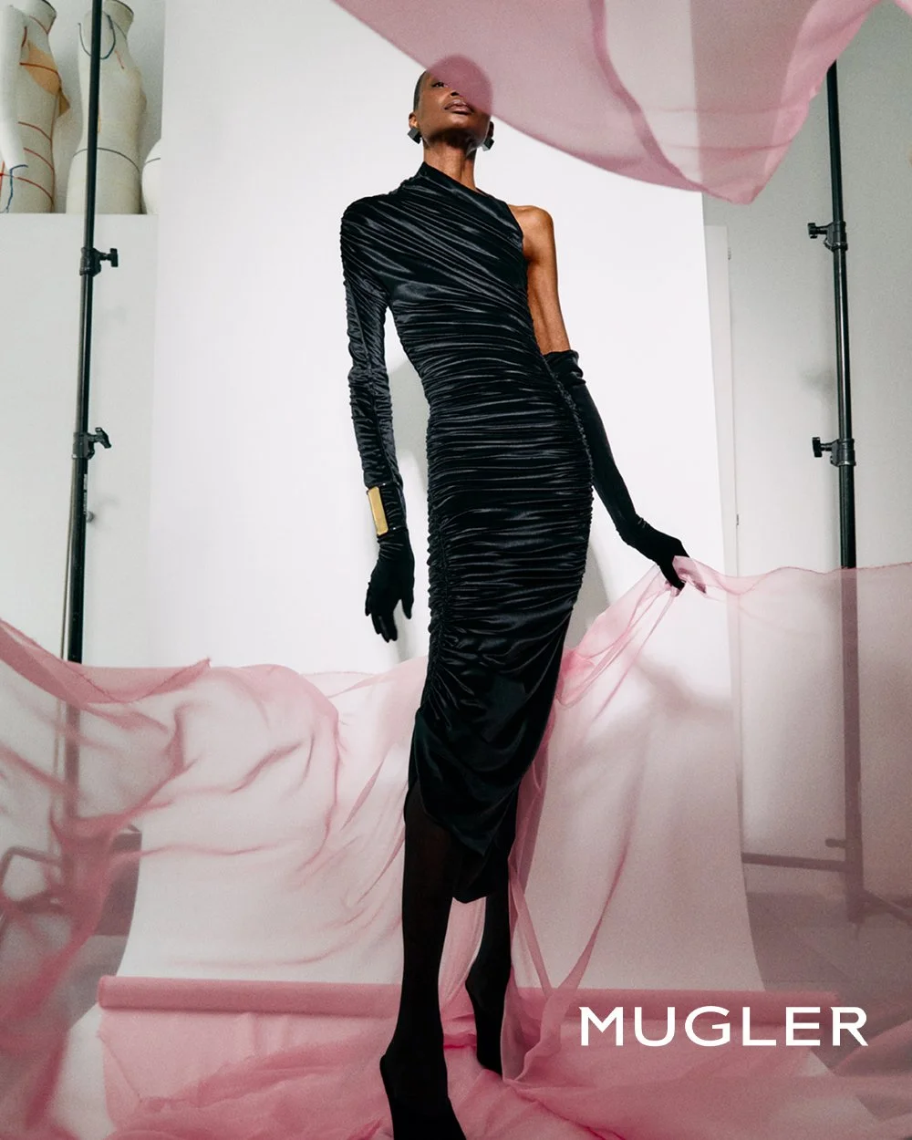 KRR_MUGLER_SS25_ATELIER_LOOK9_1579-WEB.jpg