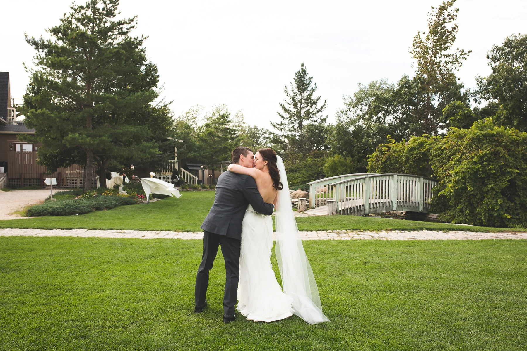 Pineridge Hollow Wedding | Sydnie & Reid