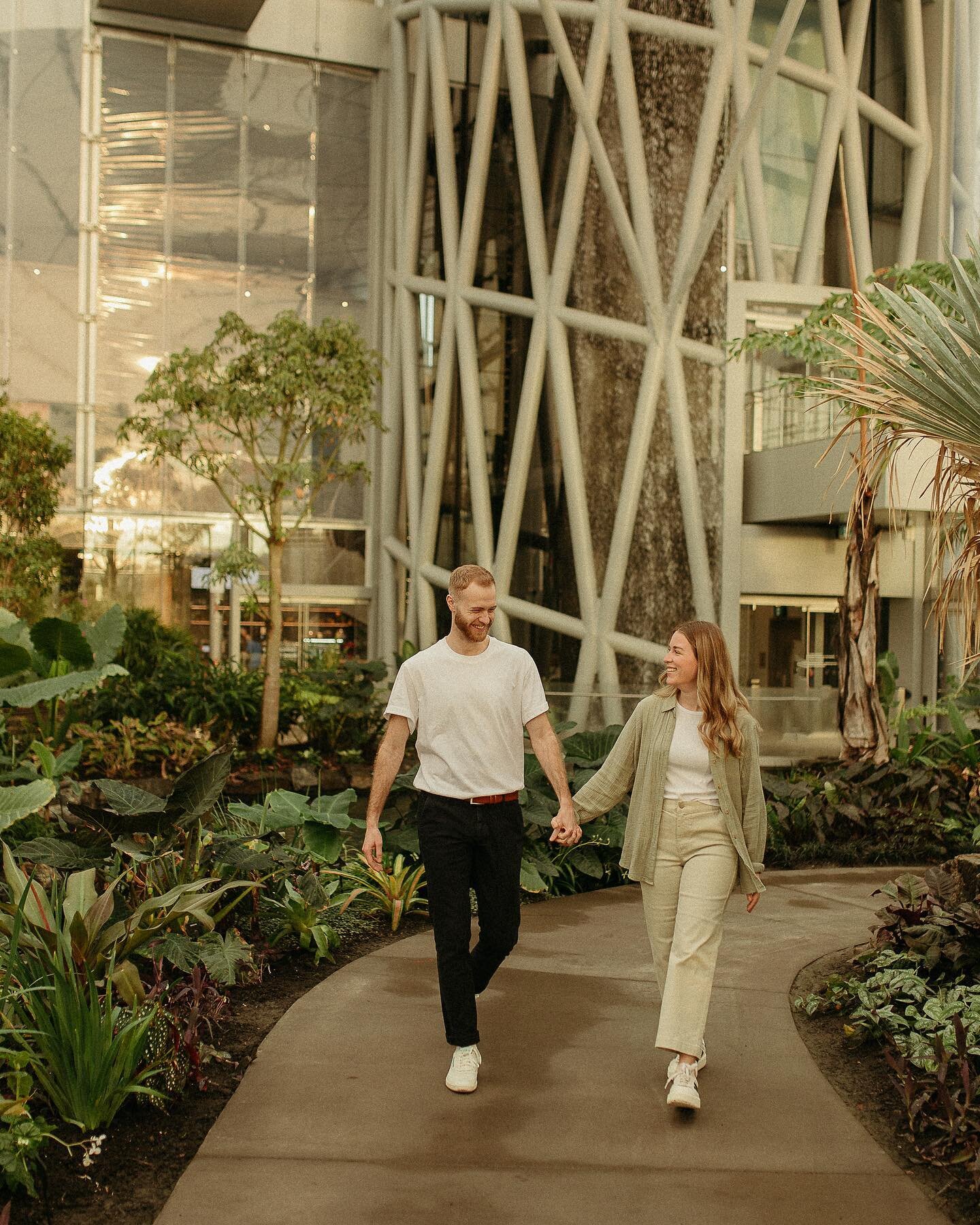 spent my morning wandering around The Leaf with these two, what a perfect first shoot of 2023🙌🏻 cannot wait for more sessions in this beautiful new space!