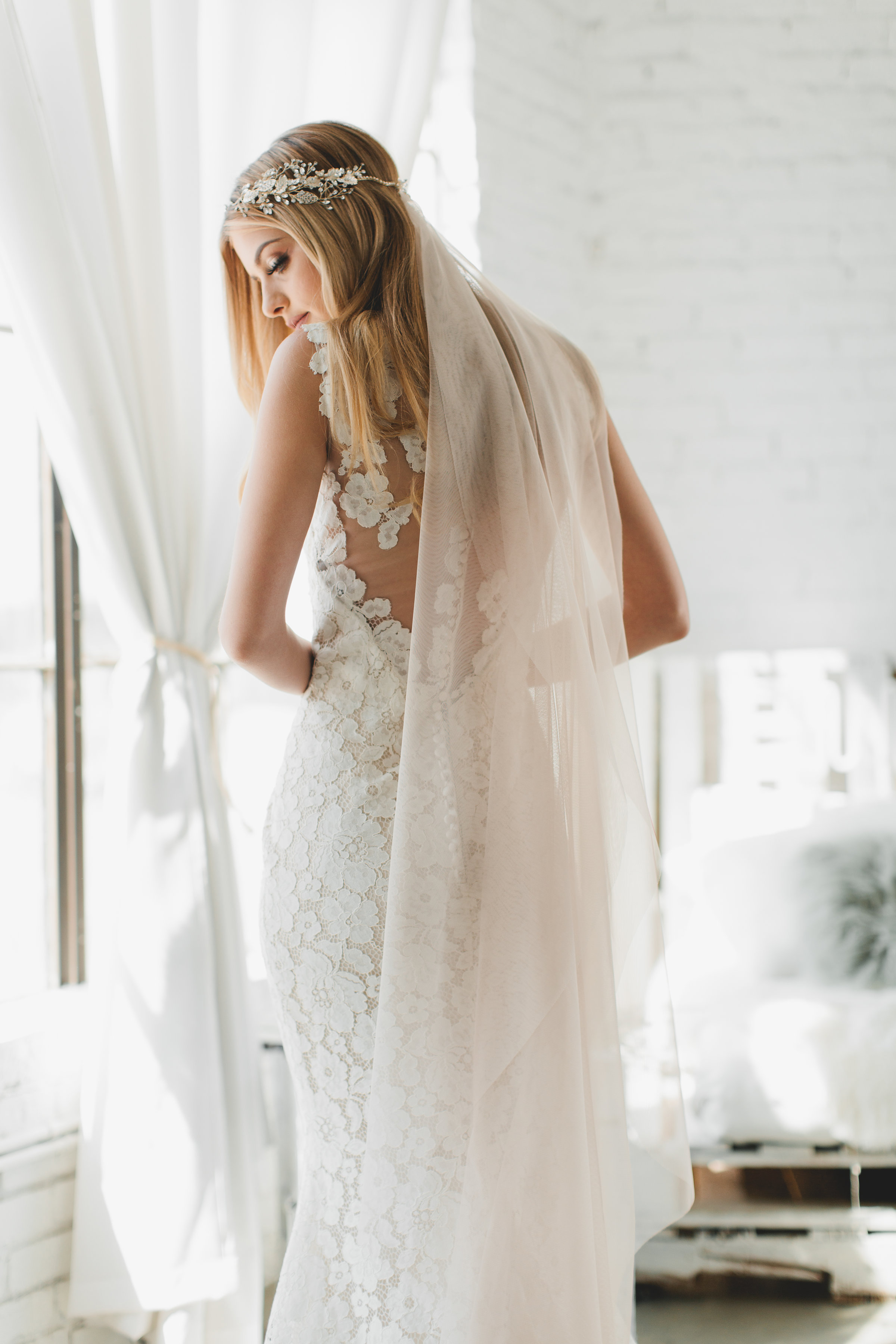 English Net Nothing Wedding Veil #1714