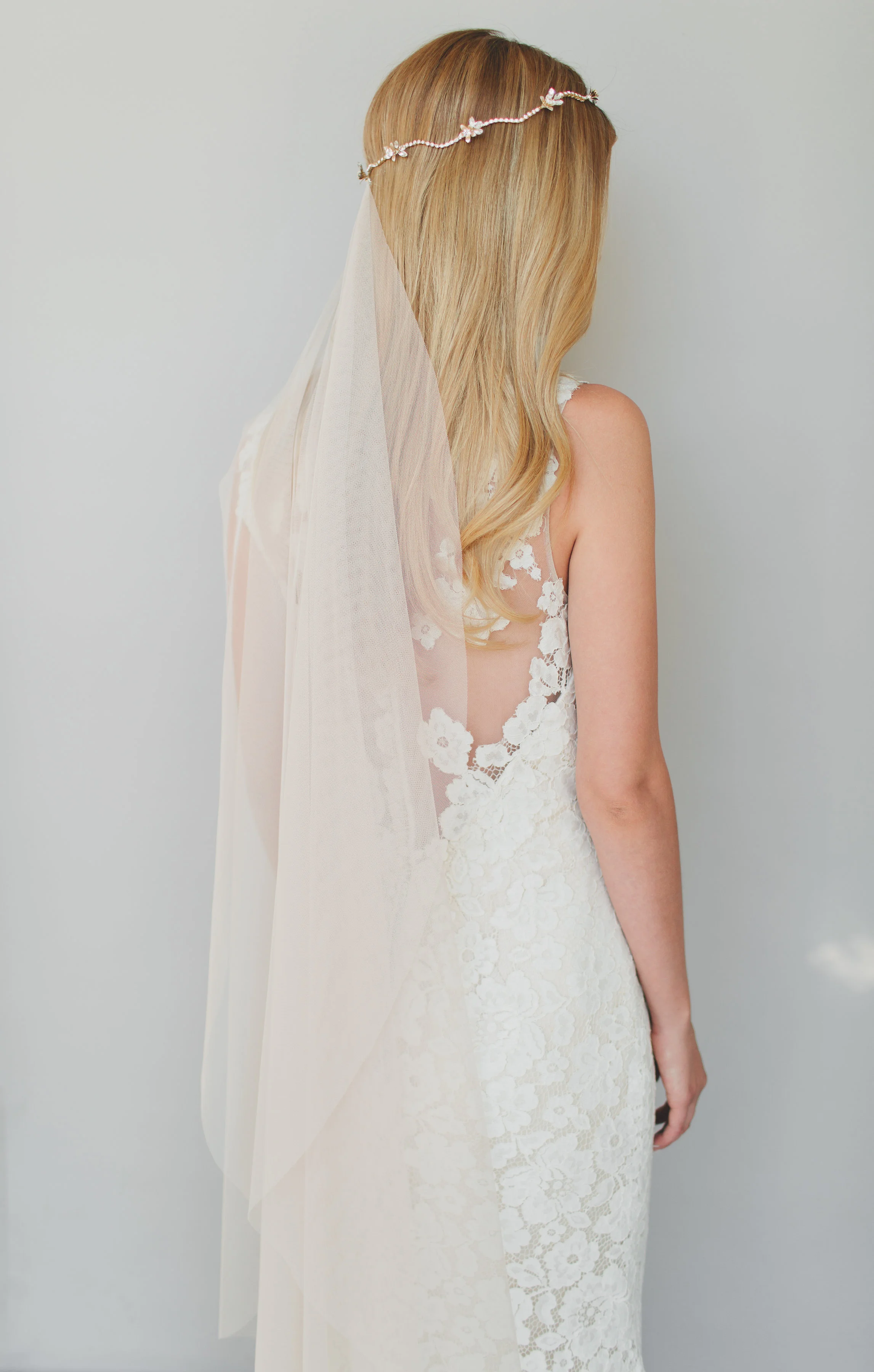 English Net Nothing Wedding Veil #1714