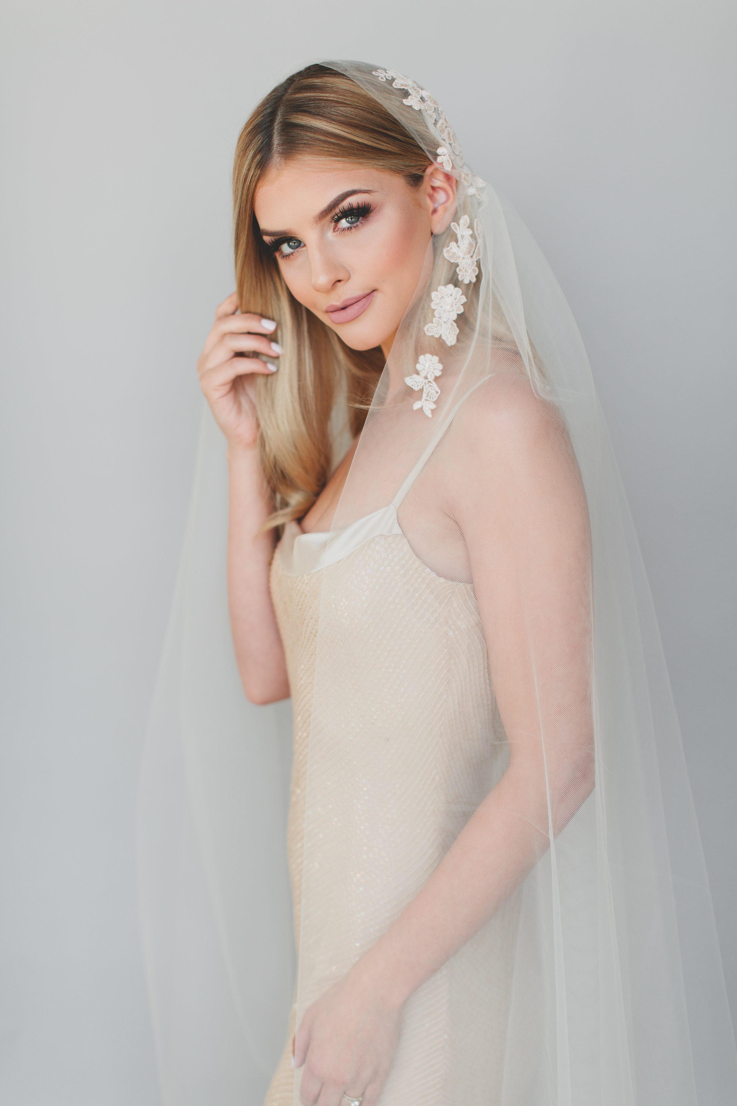 Lace Juliet Cap Veil Style #1725