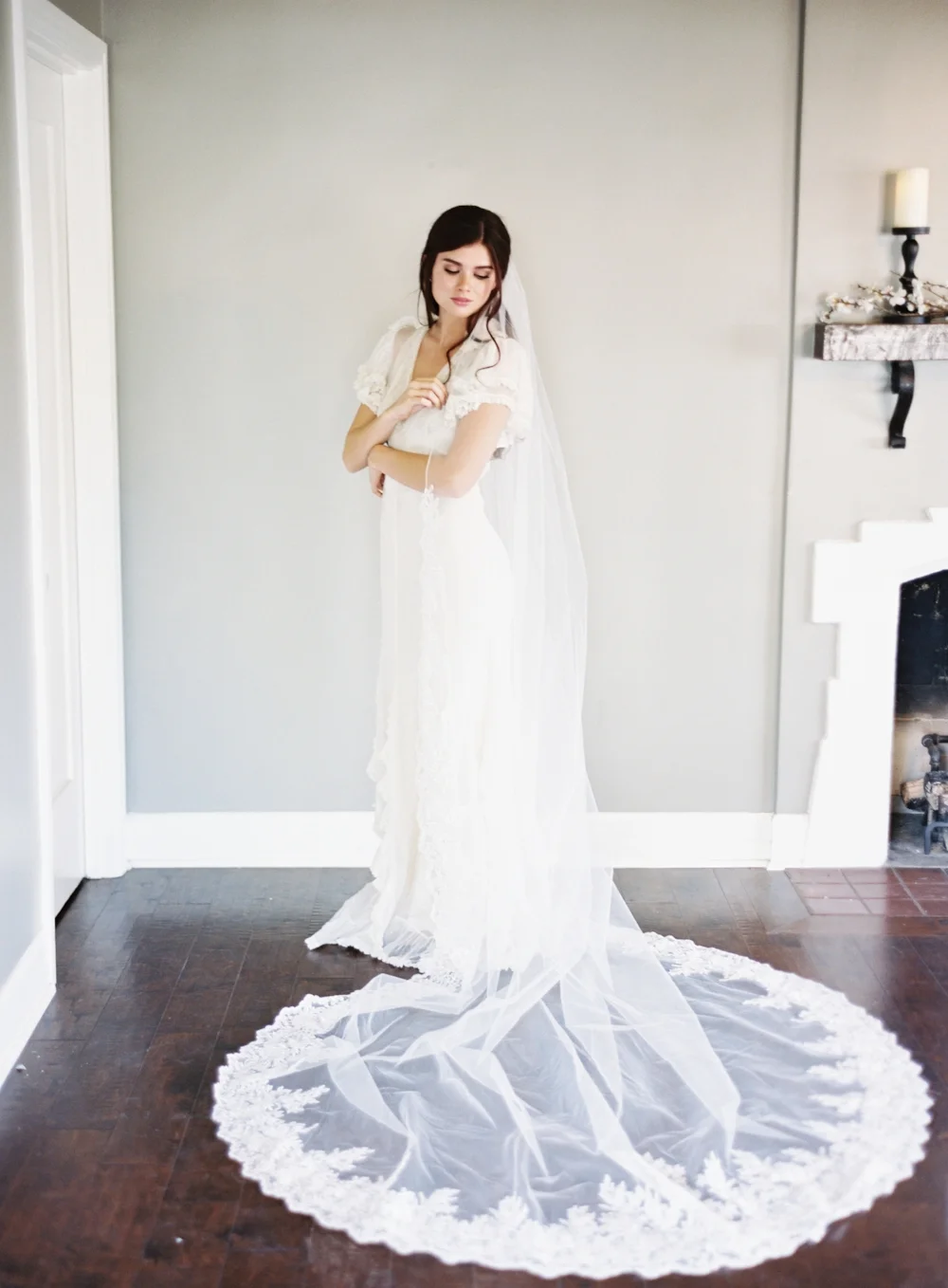 Cathedral Silver Lace Veil #1607