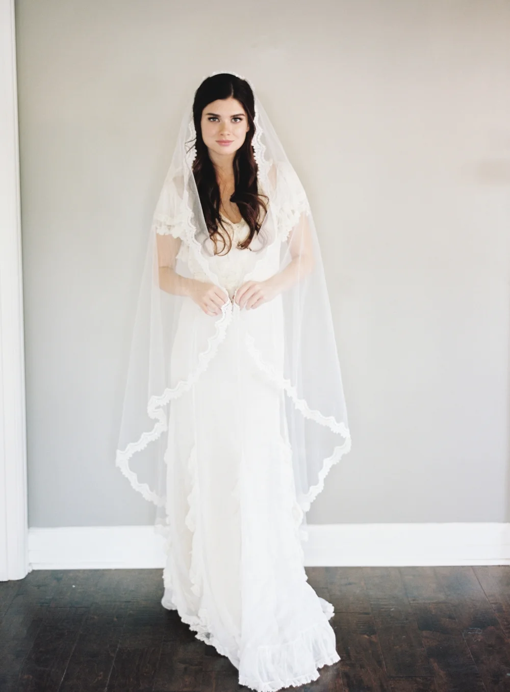 Fingertip or Waltz Lace Mantilla Bridal Veil #1605