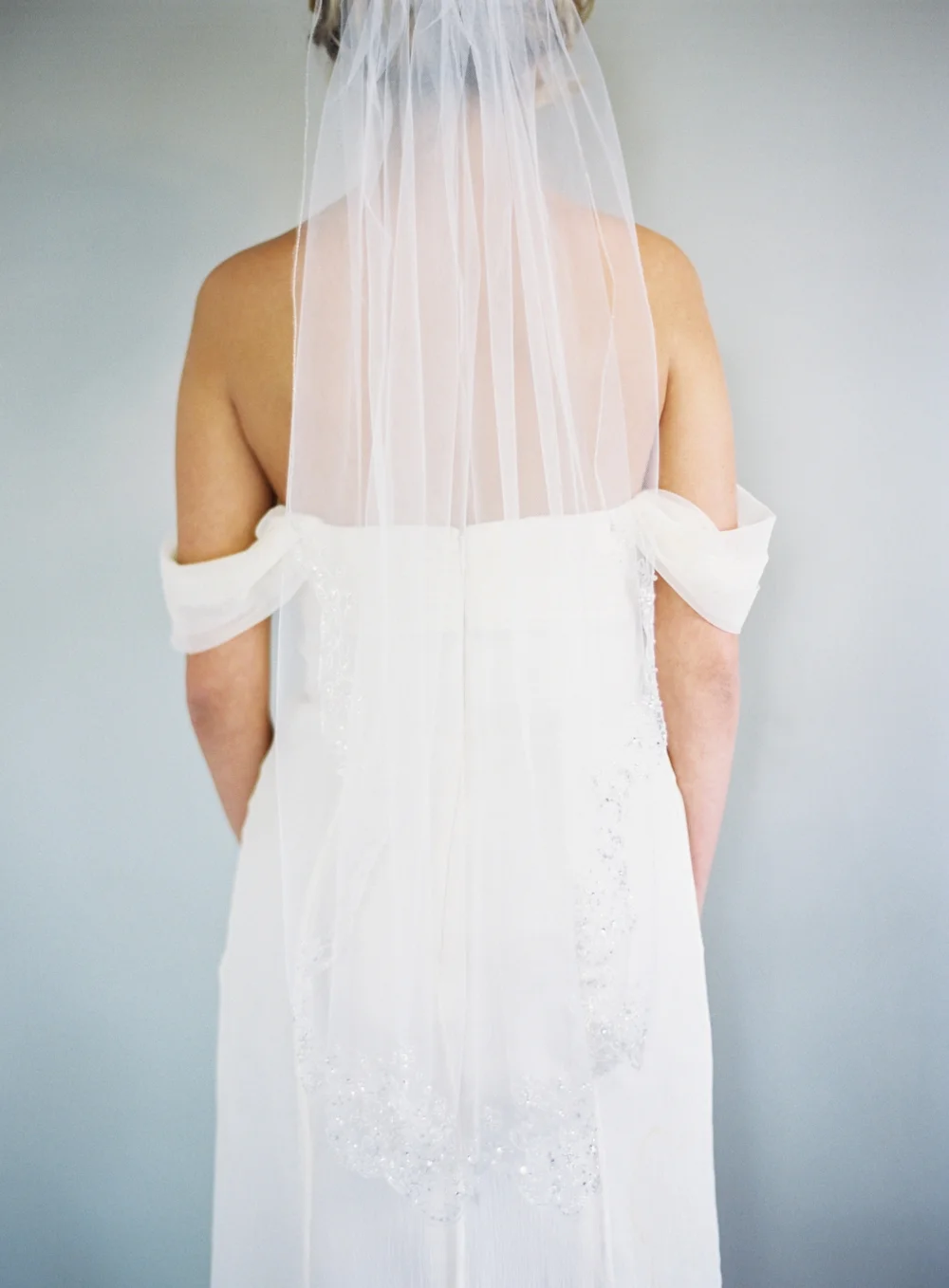 Embroidered Crystal Finger Tip Veil #1525