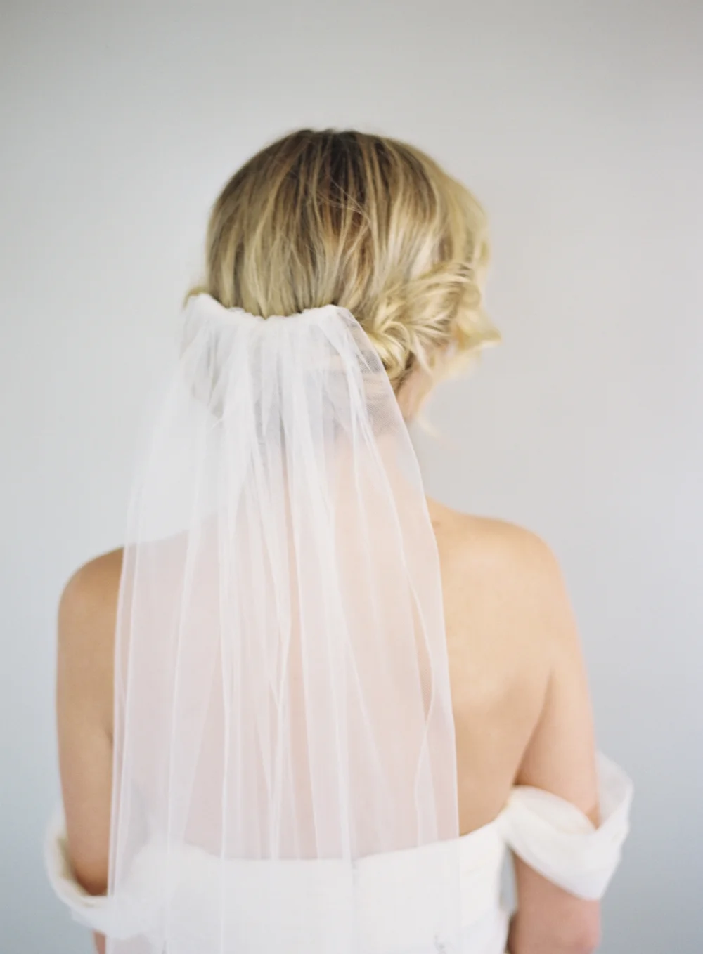 Embroidered Crystal Finger Tip Veil #1525