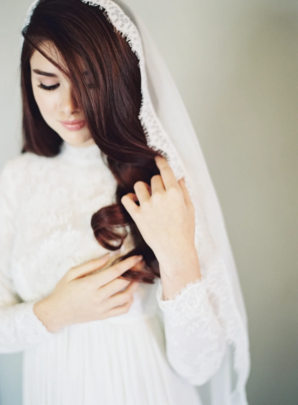 Scalloped Lace Mantilla Wedding Veil #1614