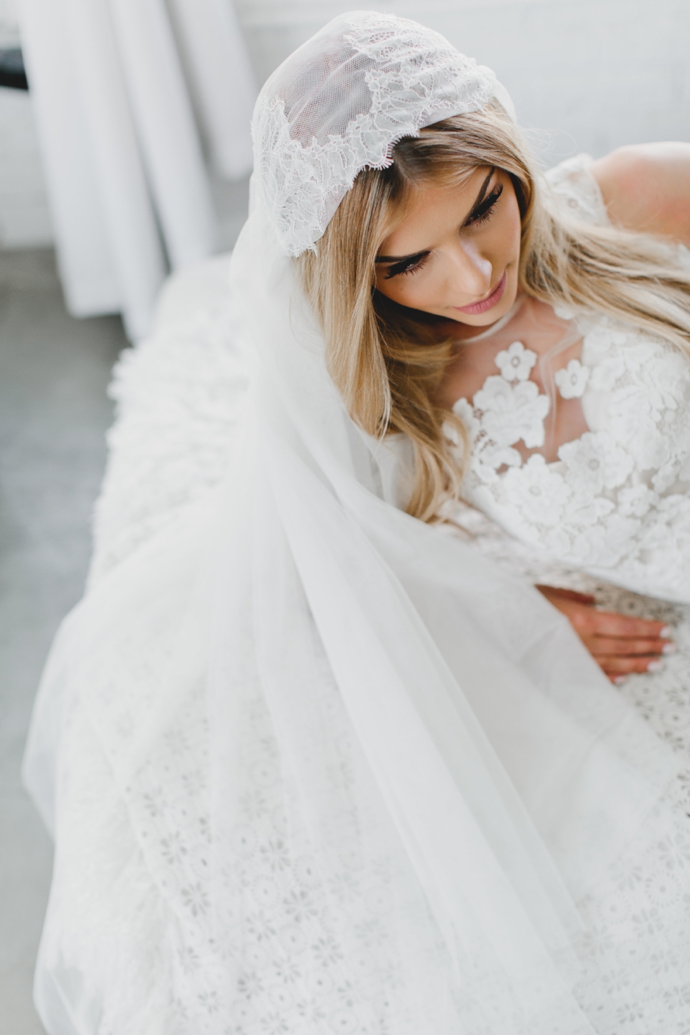 Fingertip Wedding Veil with Lace, Mid Length
