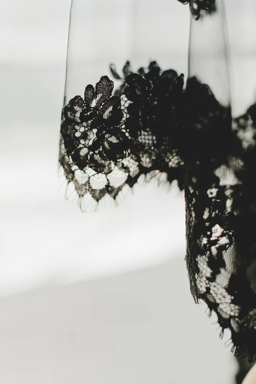 Black Goth Chantilly Lace Cathedral Veil #1702