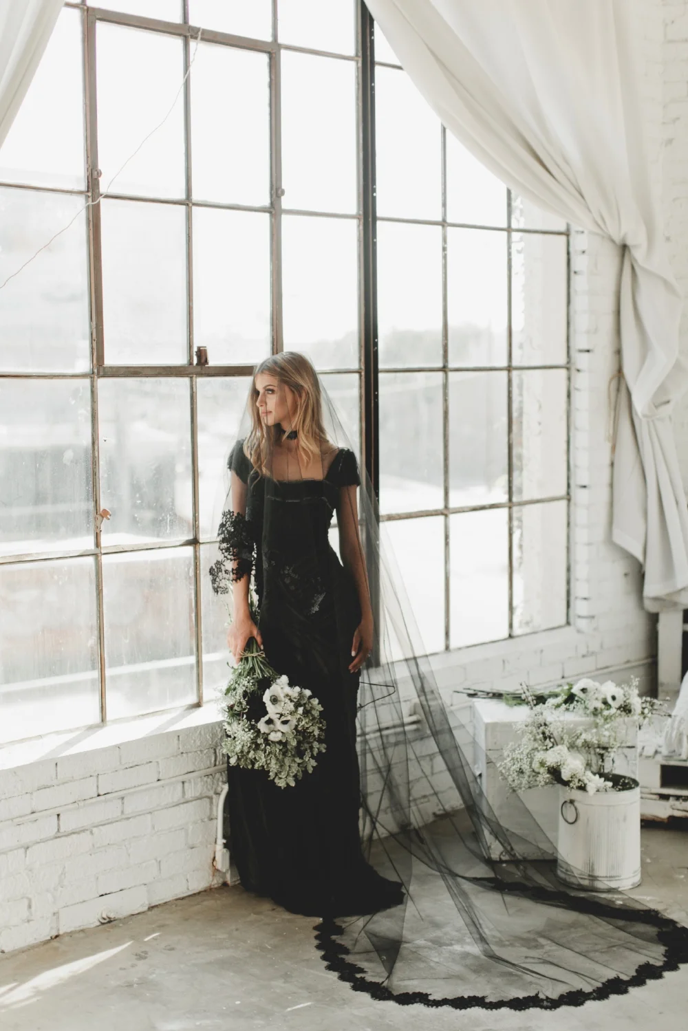 Black Goth Chantilly Lace Cathedral Veil #1702