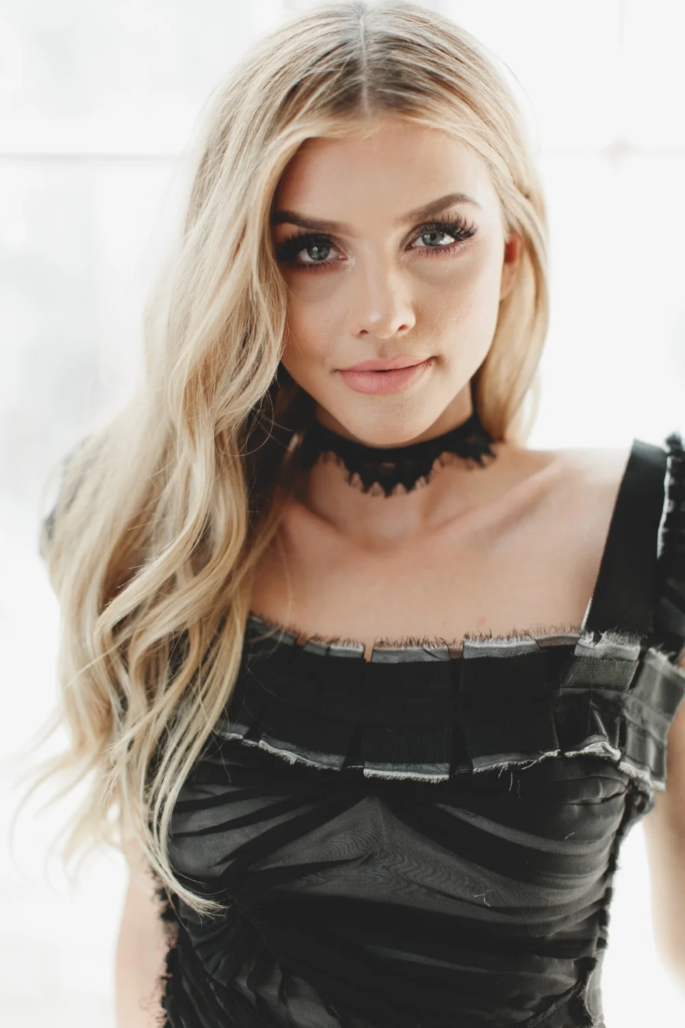 Chantilly Lace Velvet Choker #1742