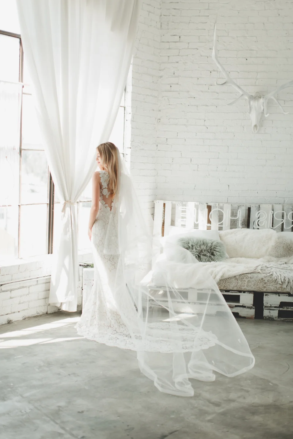 Horsehair, Lace Florets & Swarovski Crystals Drop Veil #1729