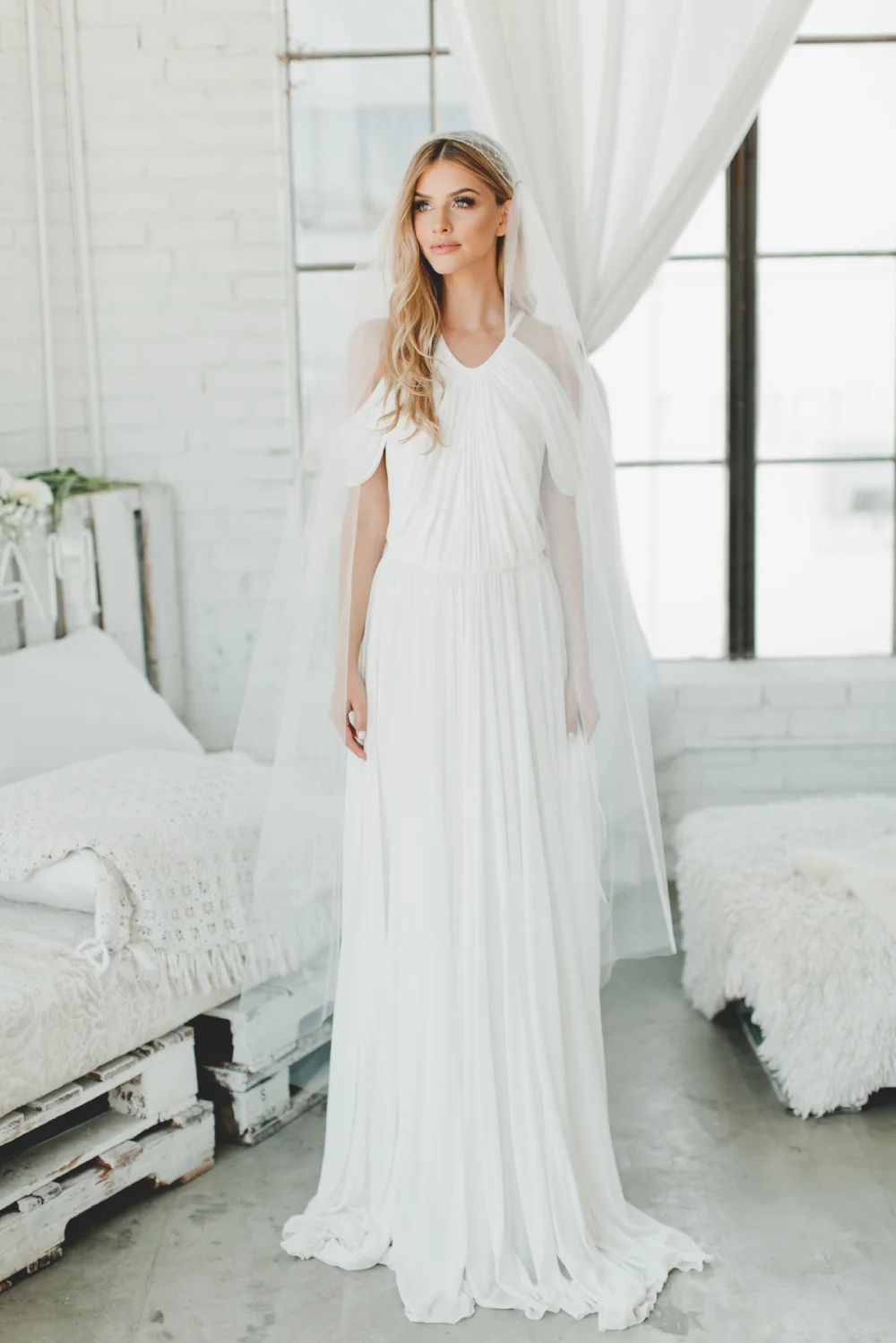 Russian Net & Crystal Juliet Cap Veil #1208