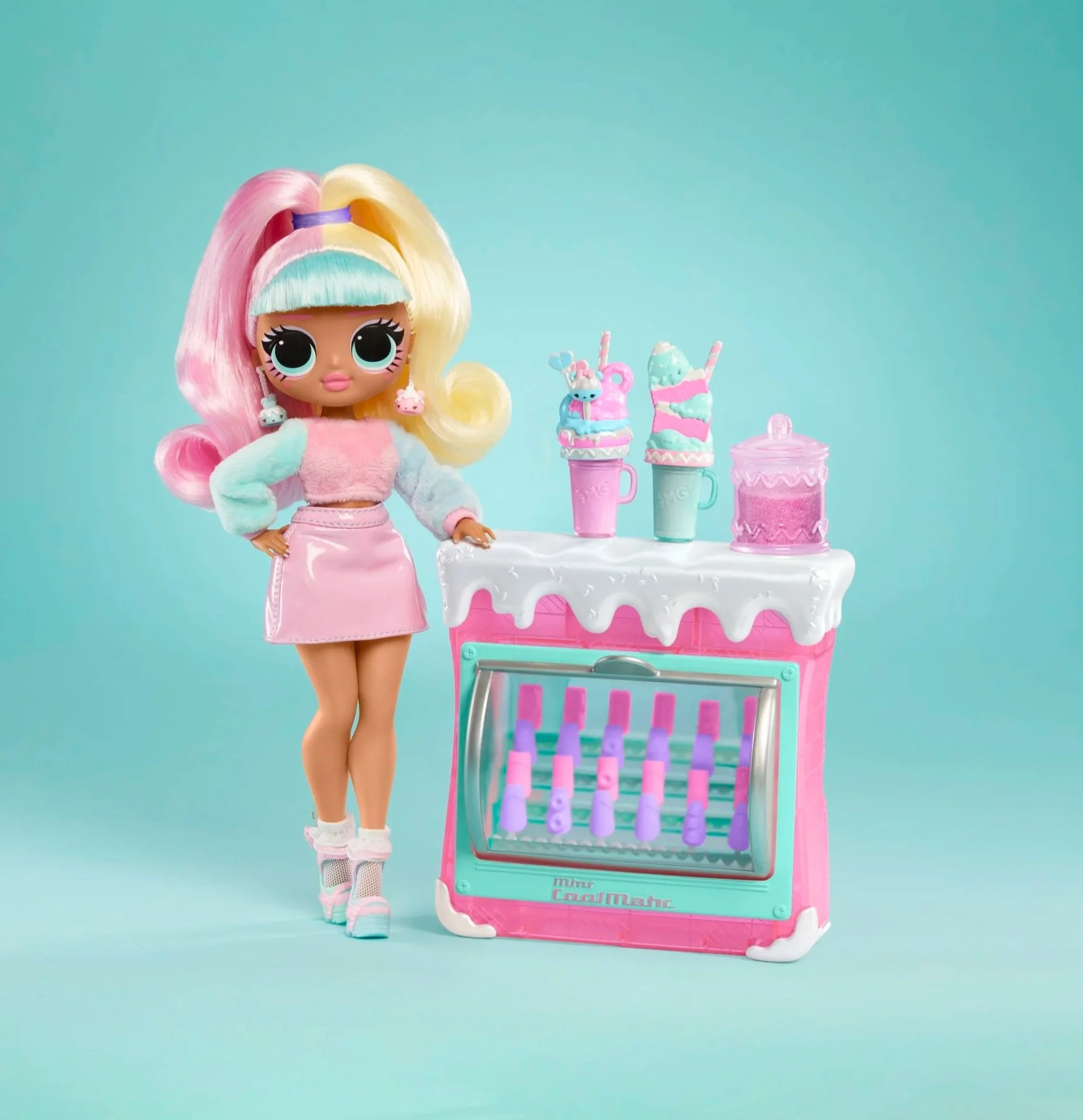FMA+LOL+OMG+Feature+Doll+Candylicious+503781C3+S24_020+0002_LW.jpg