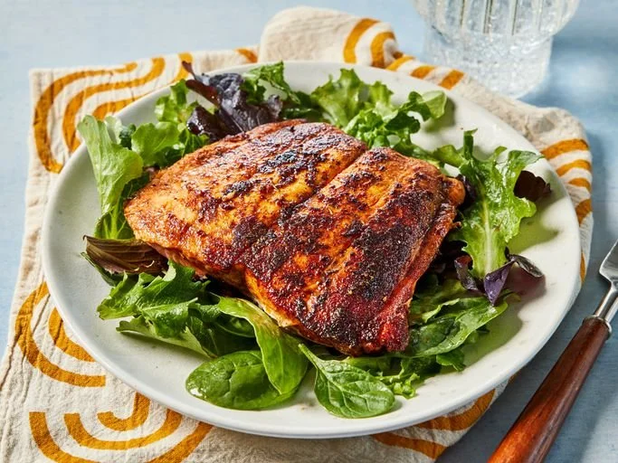 AR-36487-blackened-salmon-fillets-DDMFS-4x3-ee7b484ea0434de989b4bc9a38326a27.jpg