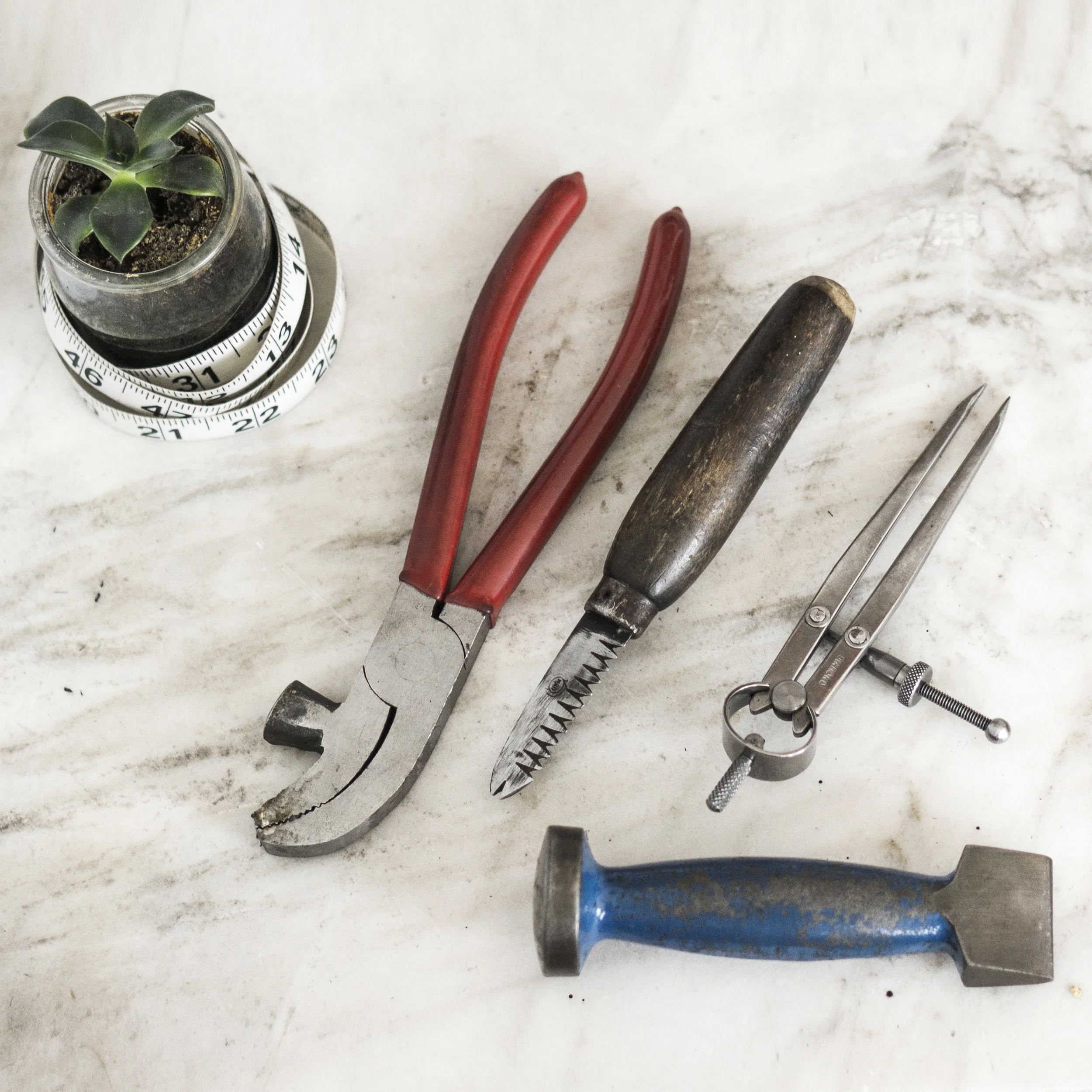 tools1.jpg