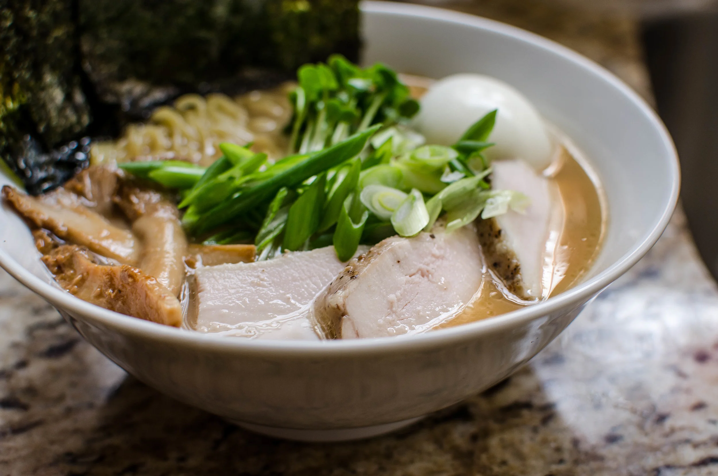 [Ramen Thoughts] Tonkotsu Gyokai Ramen