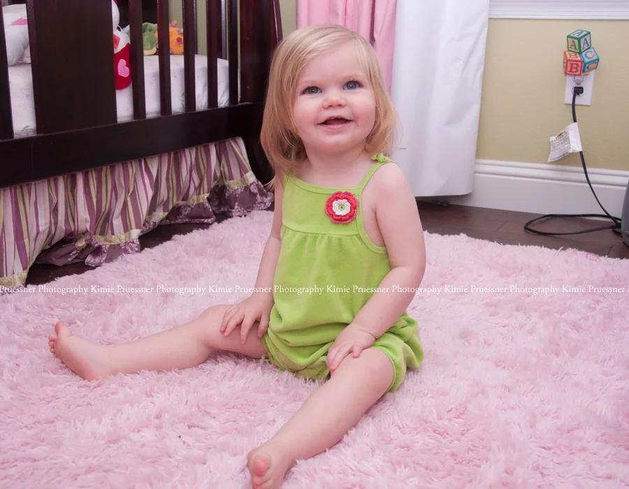 HowToPhotographBabymonthByMonth4.jpg