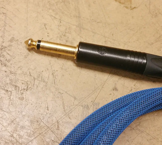 cables_gold_tip_scaled.jpg