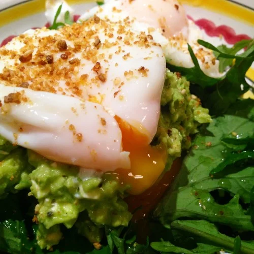 How to make the perfect poachie, plus an eggs-ellent fancypants breakfast