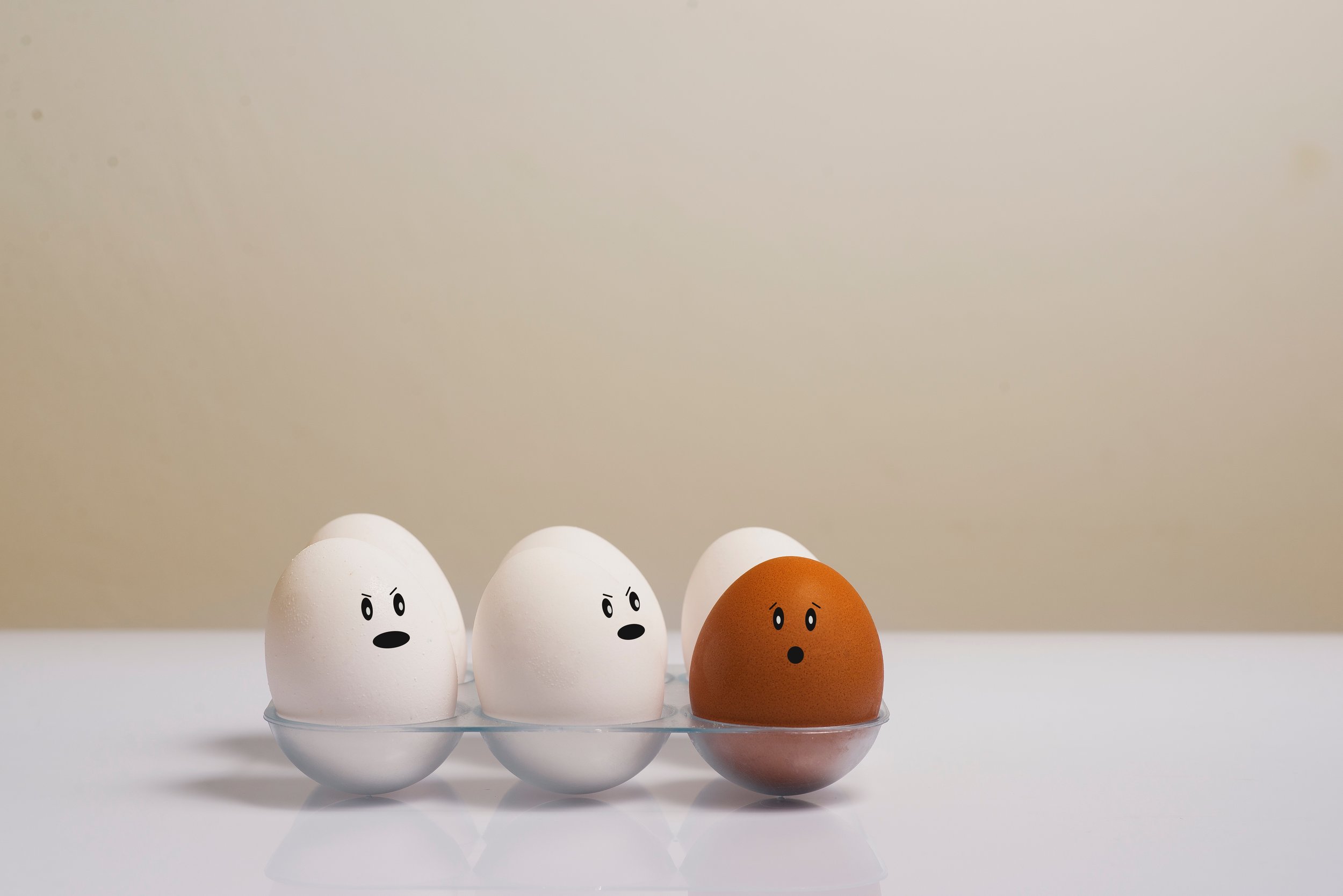 artsy-chicken-eggs-color-1556707.jpg