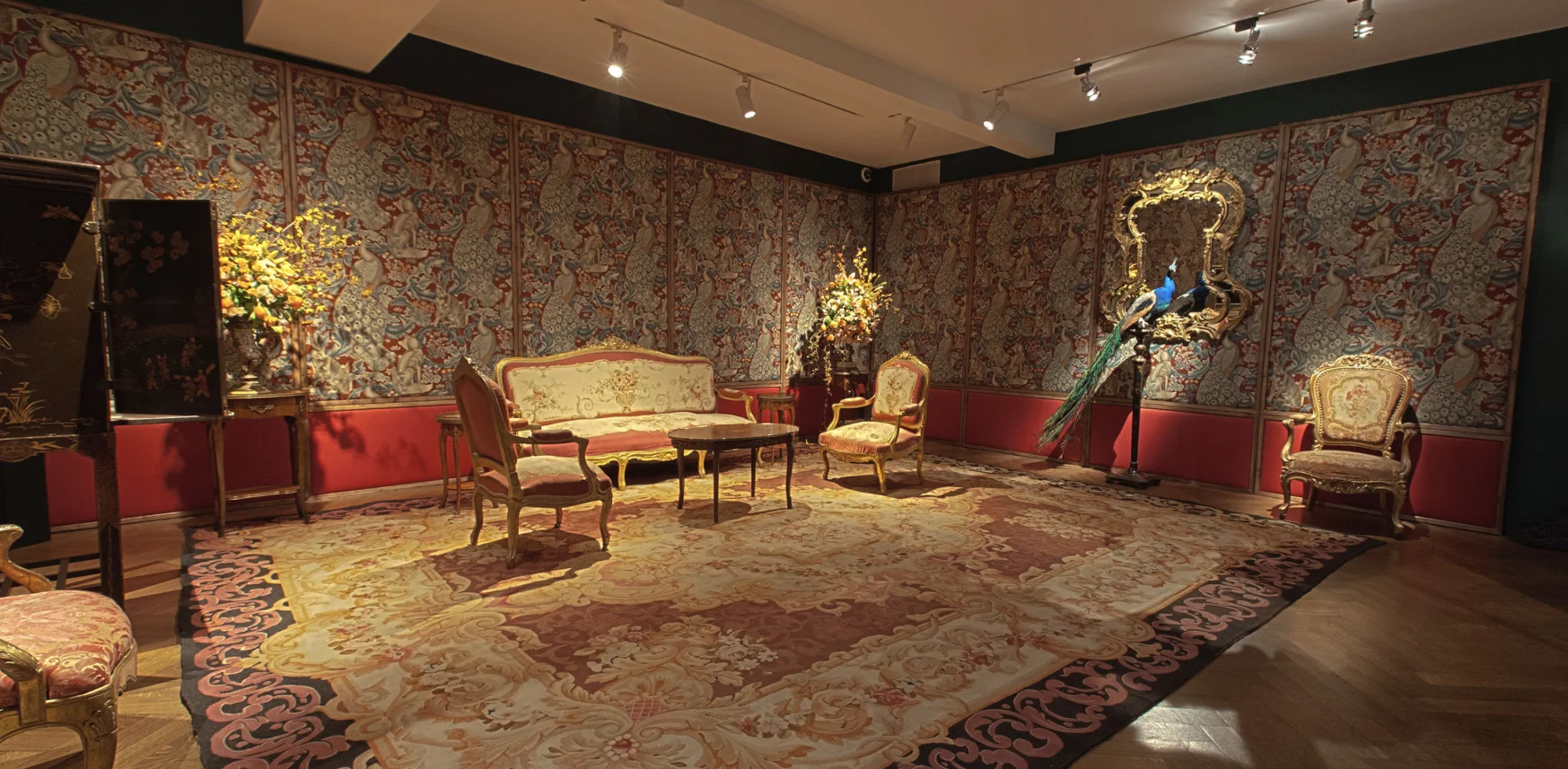 DOLCE &amp; GABBANA ALTO MODA - PRIVATE EVENT AT CHRISTIE'S -SET DESIGN