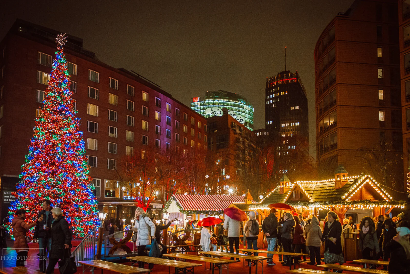 Phototrotter — Berlin: Christmas market and Winterworld at Potsdamer Platz Phototrotter — Berlin: Christmas market and Winterworld at Potsdamer Platz
