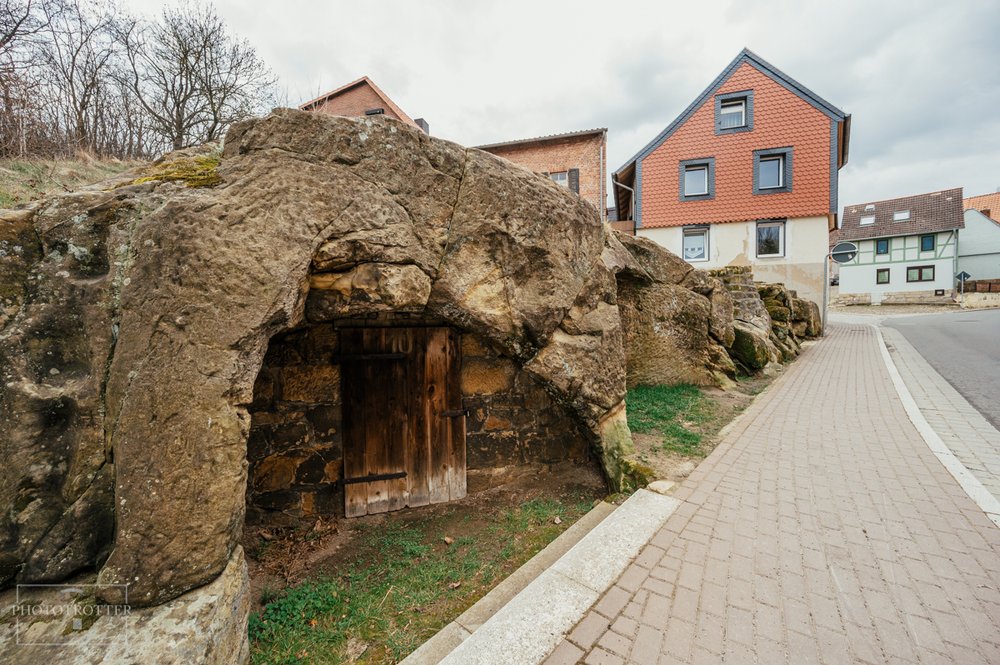 langenstein-cave-dwellings-Höhlenwohnungen-phototrotter (1).jpg