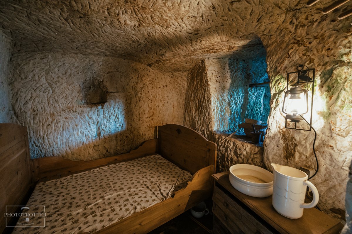 langenstein-cave-dwellings-Höhlenwohnungen-phototrotter (7).jpg