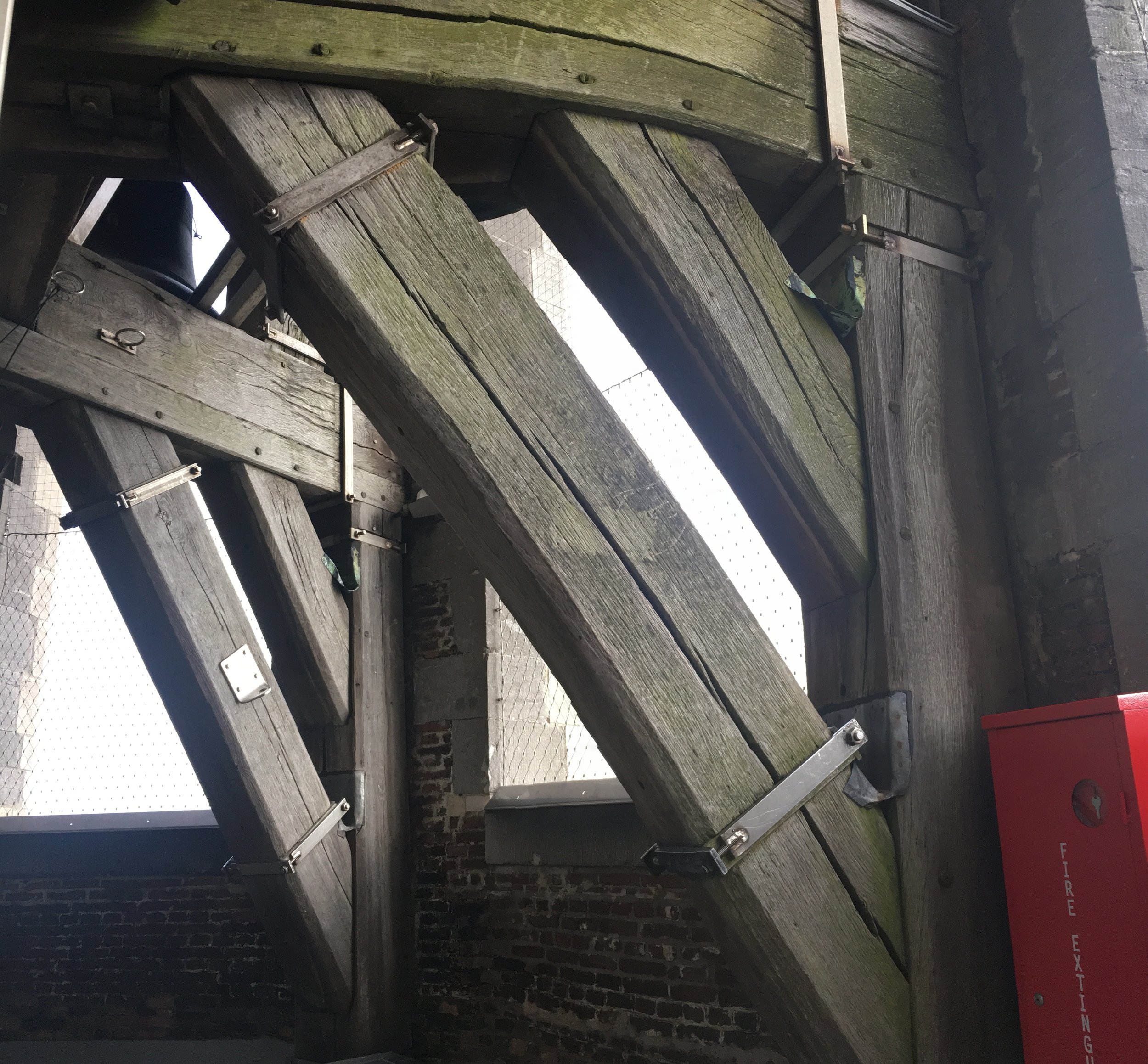 Top of the upper spire. Checks and splits are typical.