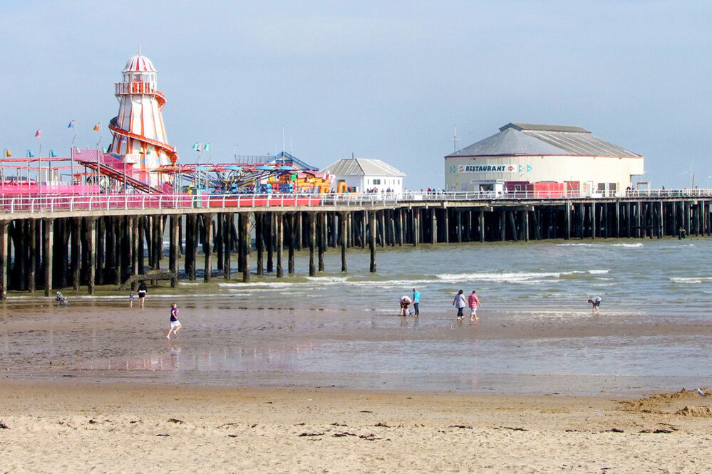 Clacton Pier.jpg