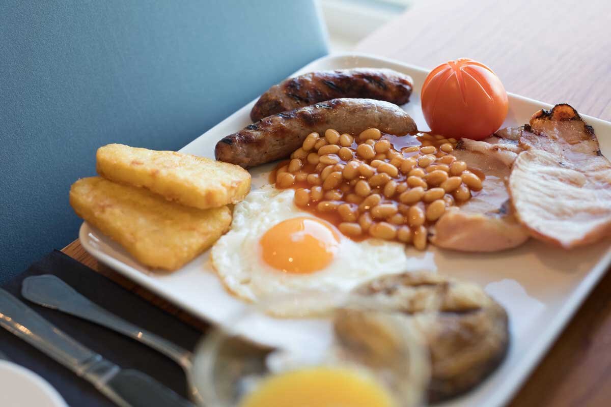 Full english breakfast at Coast Bar and Restaurant.jpg