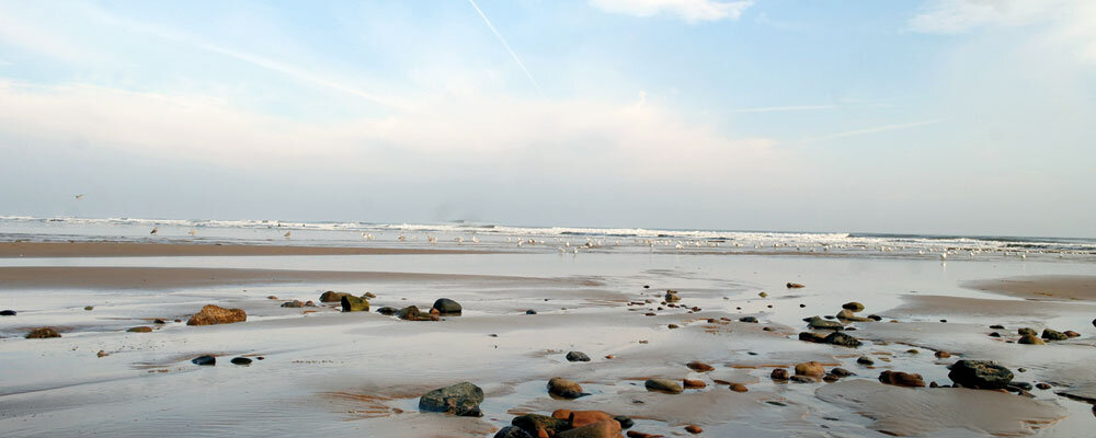Stony sand at Saltbburn by the Sea.jpg