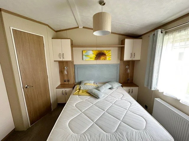 Bedroom-master.jpg