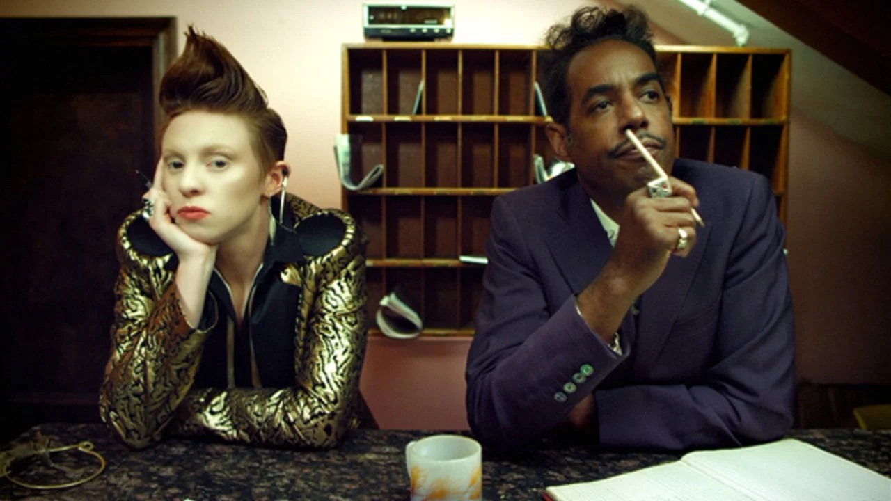 La Roux 'In For The Kill'