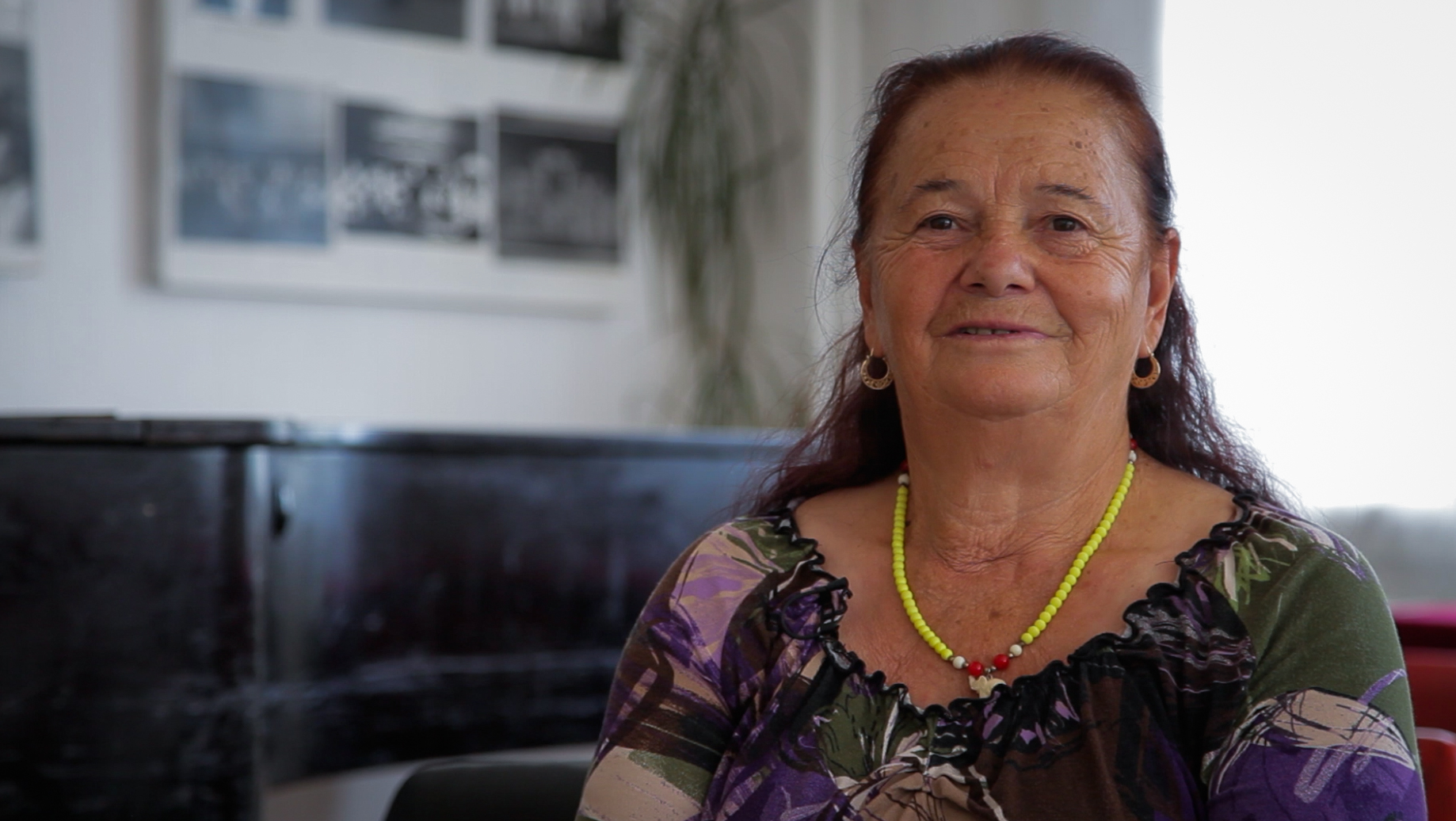 Valya Balkanska, the original voice of the Bulgarian classic “Izlel Je Delyo Haydutin” on the Record.